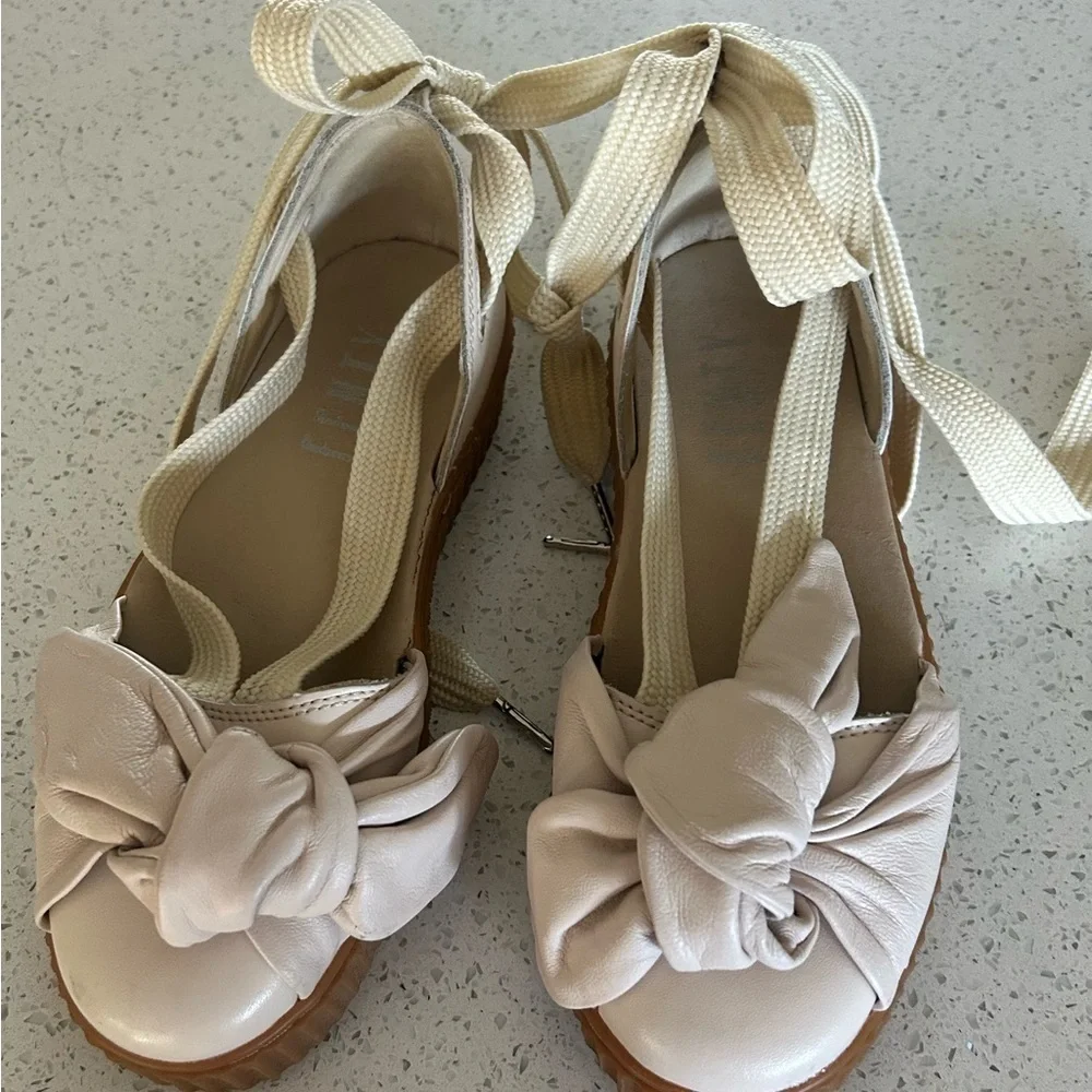 Puma Fenty by Rhianna sling back tie up leather Women's Cream Espadrille Sandals